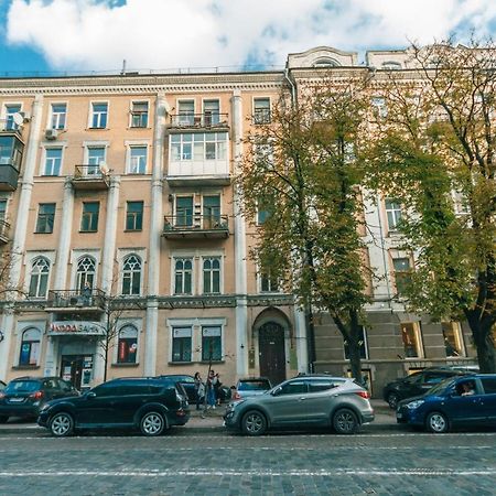 Отличная Квартира Рядом Золотыми Воротами เคียฟ ภายนอก รูปภาพ